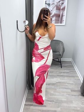 NWT Blue Blush Halter Maxi Dress - Pink & White Floral